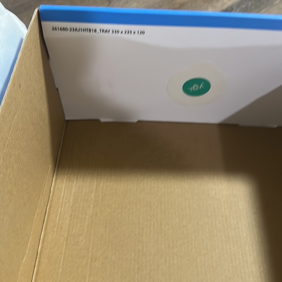 Air Jordan 1 Retro High OG ‘UNC TOE’ - Picture 13 of 16